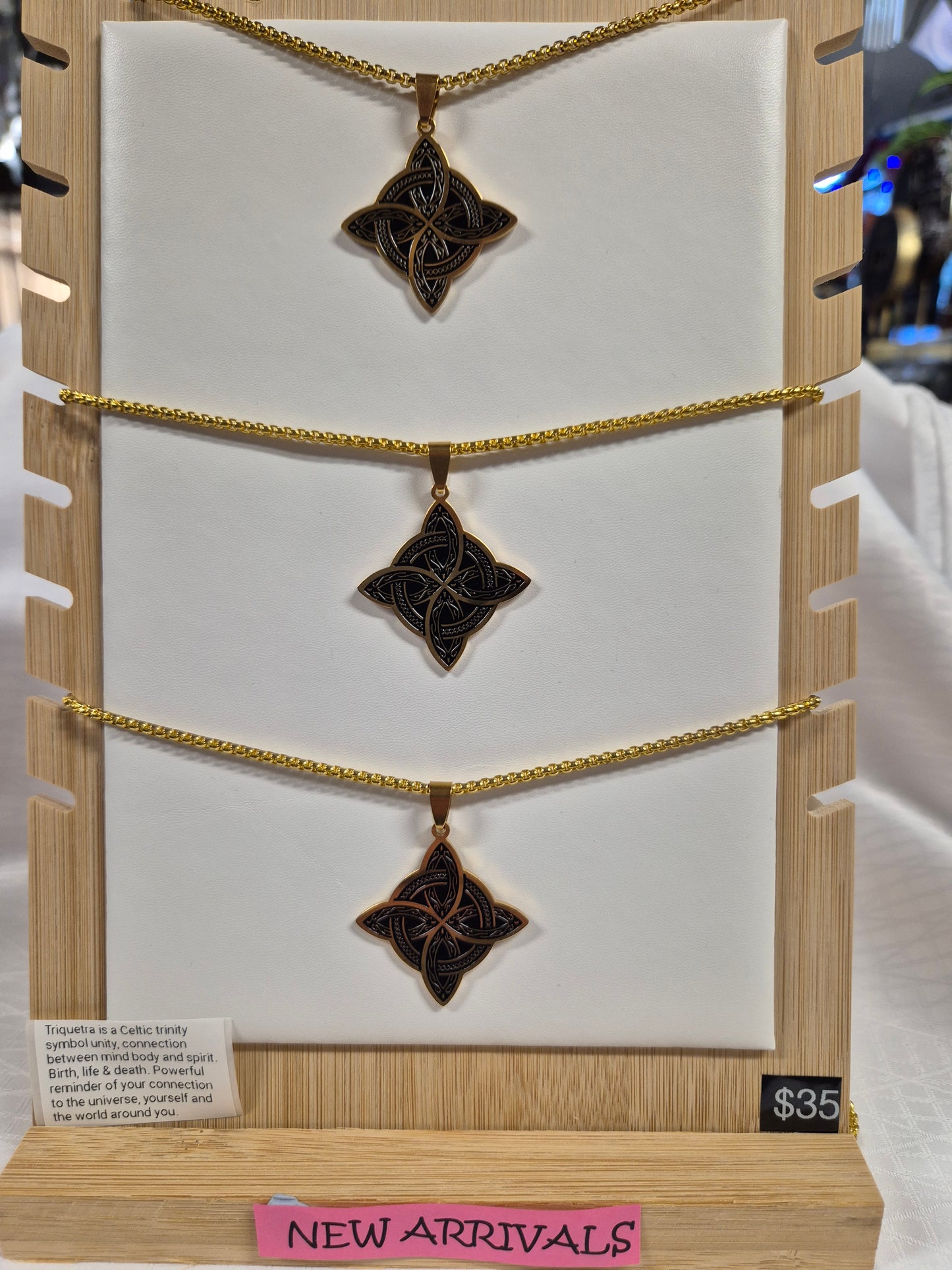 Triquetra Neckalce