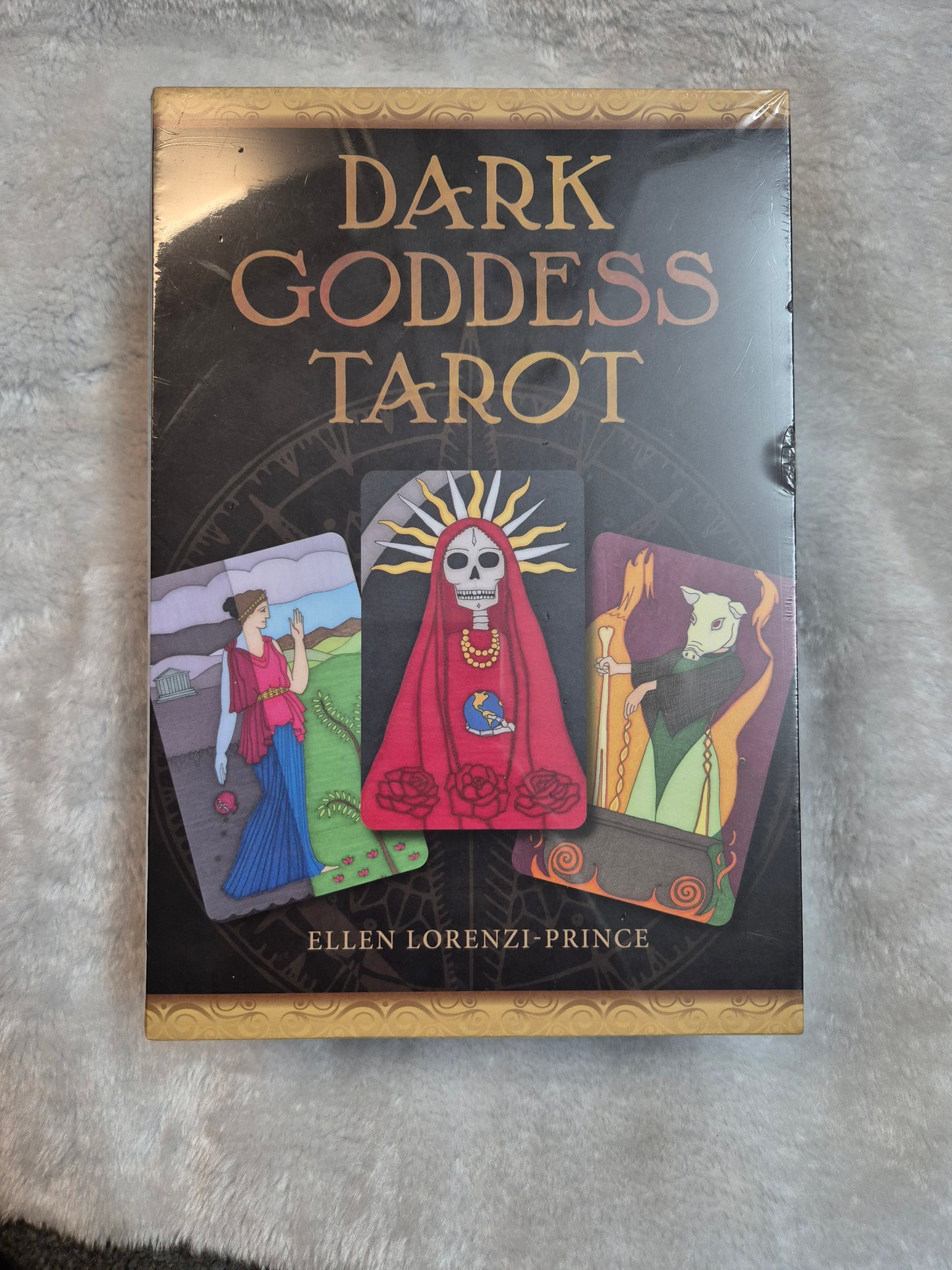 Dark Goddess Tarot - Ellen Lorenzi-Prince