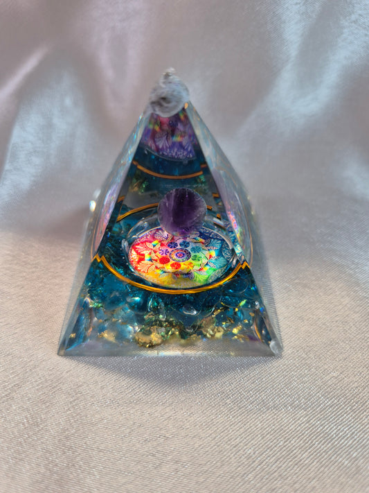 Orgonite Copper Generator Pyramid with Amethyst Sphere