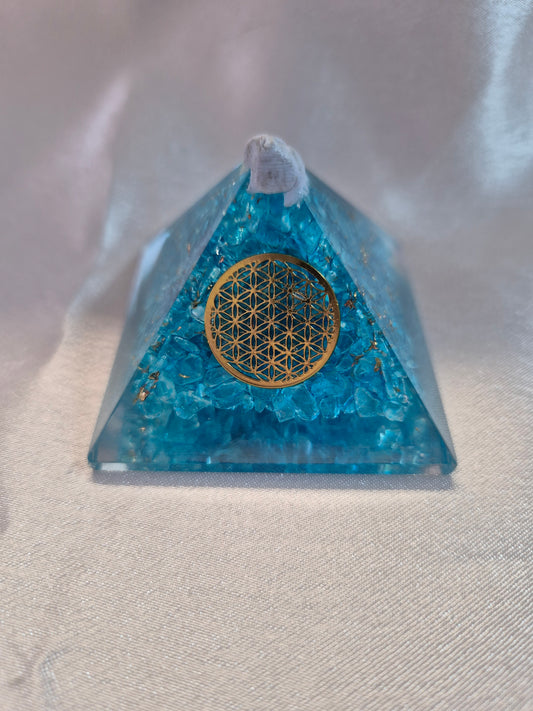 Orgonite Turquoise Flower of Life Pyramid