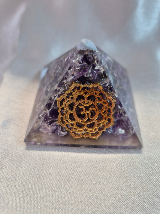 Orgonite Amethyst Om Pyramid