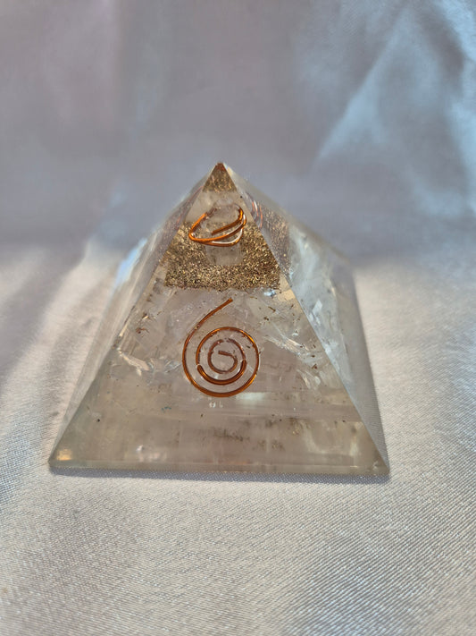 Orgonite Clear Quartz Copper Generator Pyramid