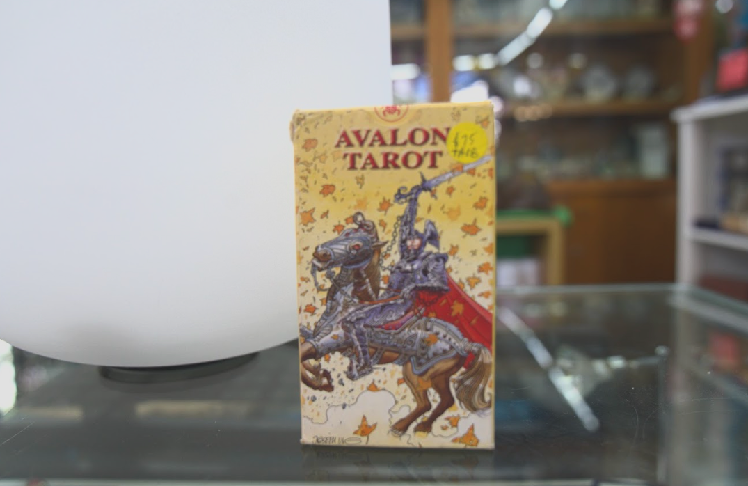 AVALON TAROT – Rekkies Orcale Limited