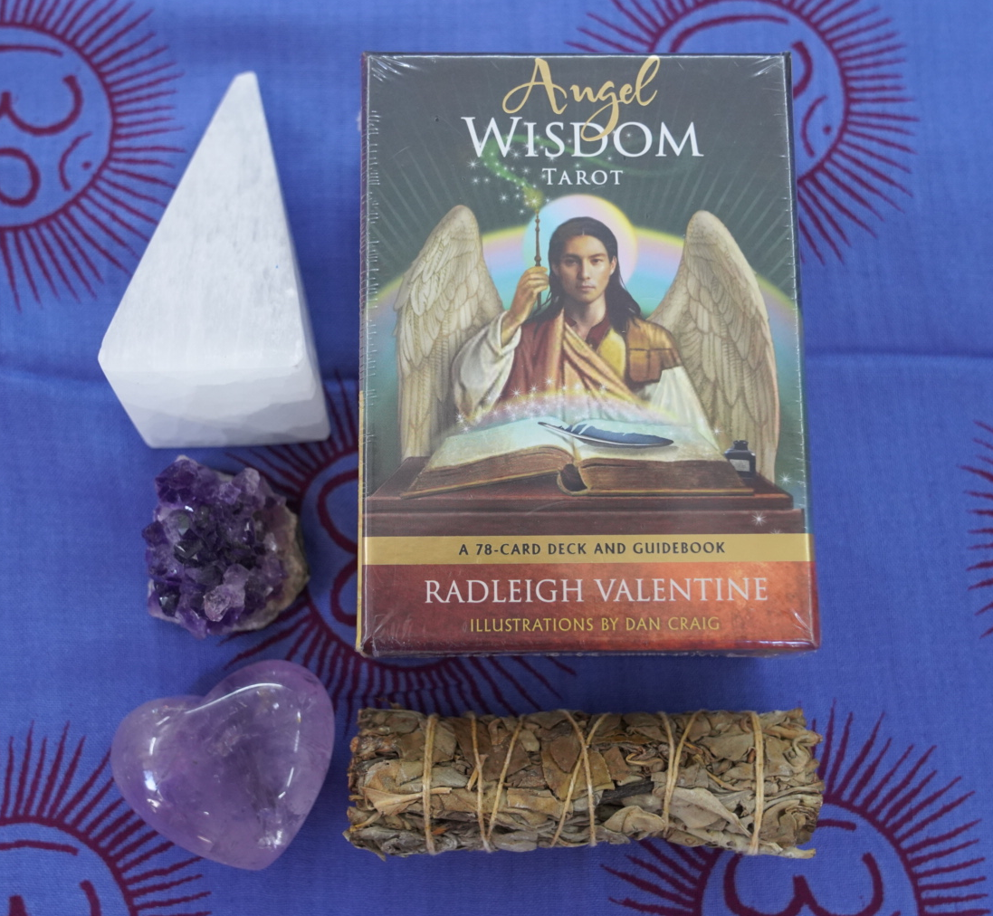 Divine Guidance Ensemble: Angel Wisdom Tarot, Selenite Pyramid, Amethyst Harmony & Sage Purification Kit