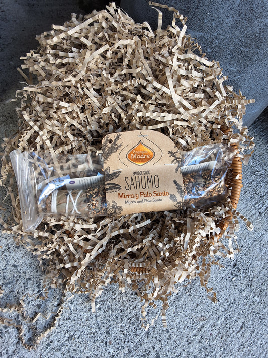 Sagrada Madre Smudge Stick Sahumo Mirra y Palo Santo Myrrh and Palo Santo