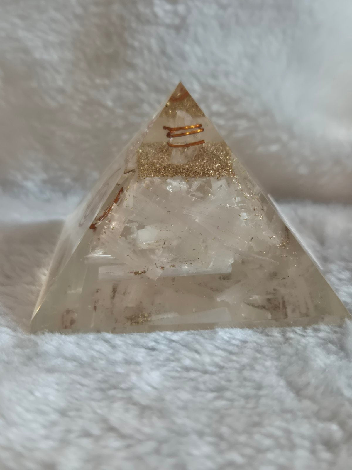 Orgonite Clear Quartz Copper Generator Pyramid