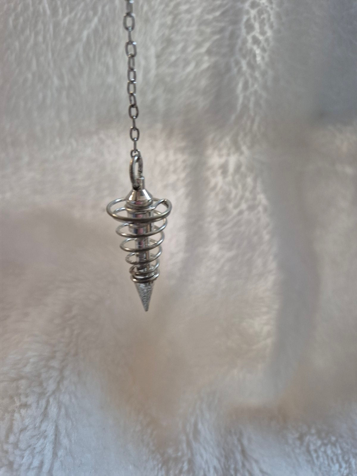 ORACLE PENDULUM
Clarity • Intuition • Guidance